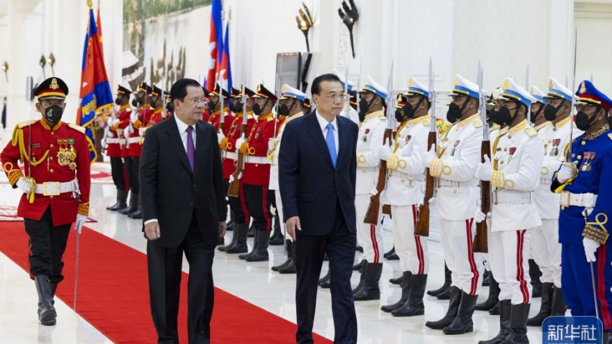 Trung Quốc - Campuchia ký hơn 10 thỏa thuận hợp tác